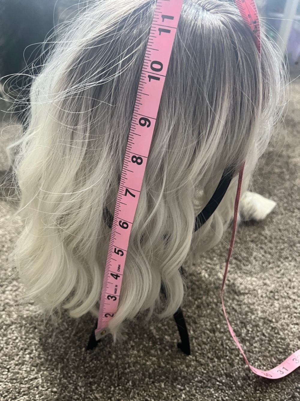 Soft Wavy Blonde Ombre Synthetic Wig with Bangs - Women Hair - Picture 5 of 7